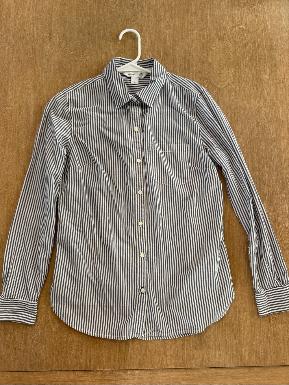 Old Navy Women’s Classic Striped Button-Down Shirt Size S Blue White